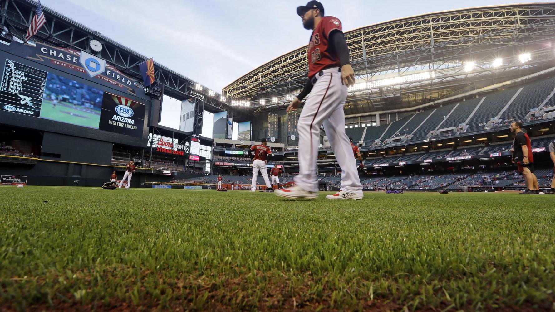 El beisbol empieza el 23, sin público y a veces con corredor en segunda